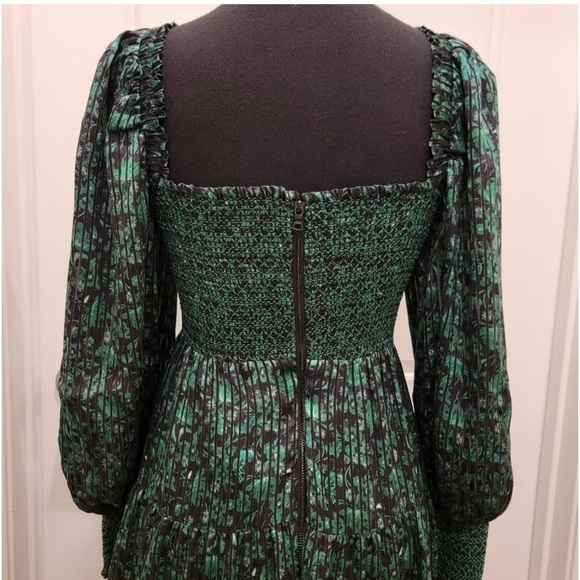 Alice + Olivia Rowen Smocked Floral Dress - Picture 5 of 10